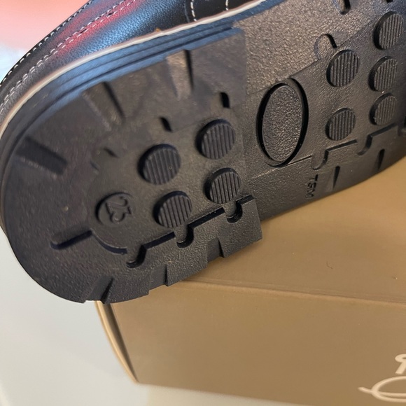 BNWT Kid’s Dress Shoes - Picture 6 of 7